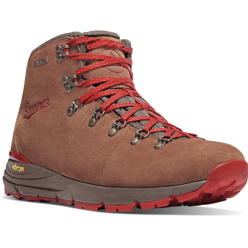Danner women’s mountain 600 waterproof boots 7.5